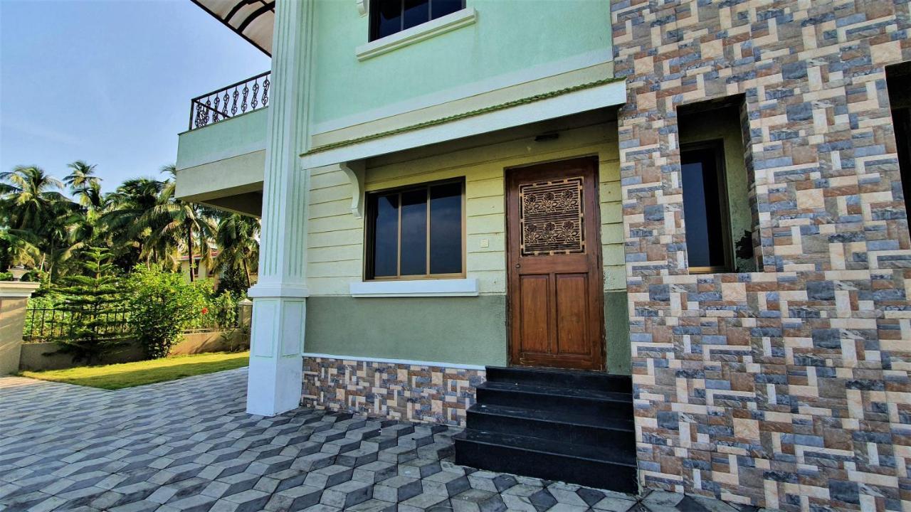 Nessies Nagaon Villa Alībāg Eksteriør billede